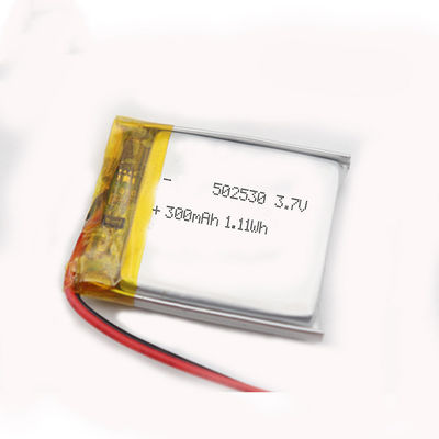 بنفايات 502530 300 مللي أمبير بطارية ليثيوم ليبو لعبة البطاريات الإلكترونية مع ثنائي الفينيل متعدد الكلور